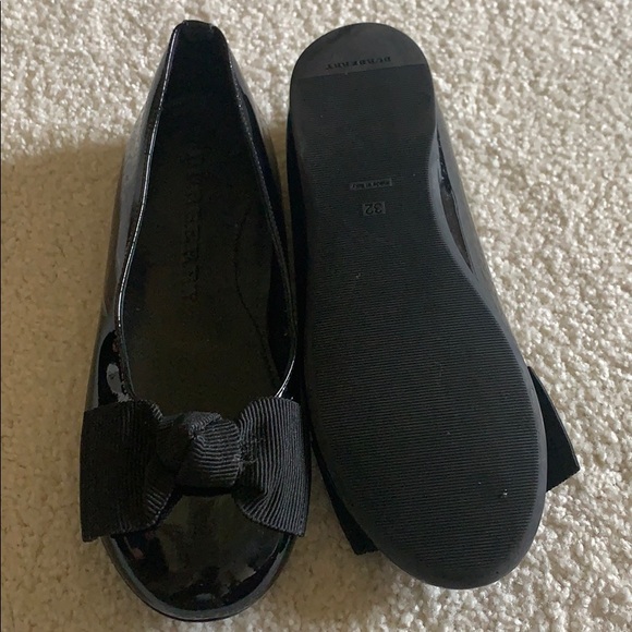 Girls Burberry dress shoes - Picture 2 of 4